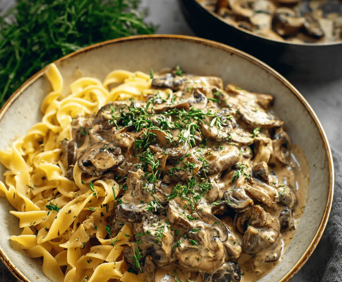 Easy Vegan Mushroom Stroganoff