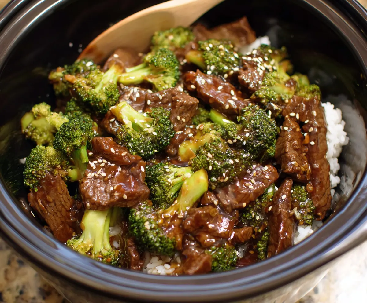 Easy Crockpot Beef and Broccoli