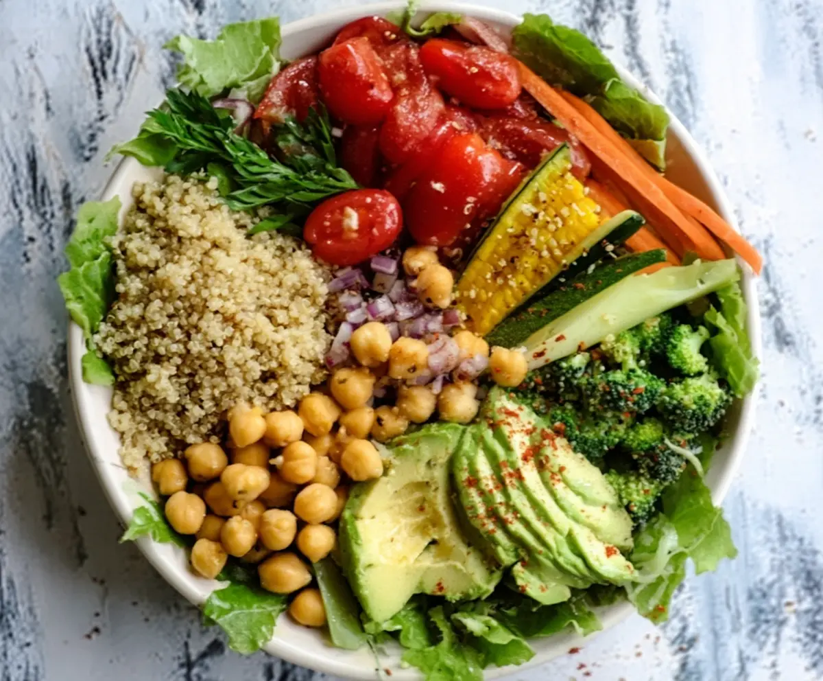 Clean Eating Quinoa Veggie Bowl